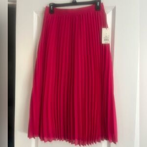 Hot pink pleated skirt, NWT